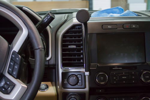 The Gemini Phone Mount for Ford F-150 13th gen 2015 to 2020 Magnet