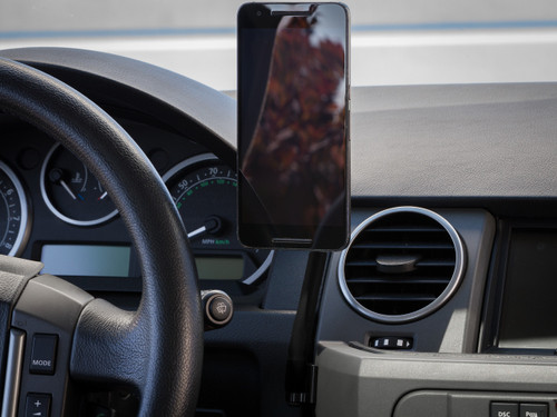 The CravenSpeed Gemini Phone Mount - Bolted Scissor Version installed in a Land Rover LR3
