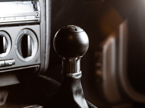 Shift Knob for Volkswagen Rabbit A5 Typ 1K 2006 to 2009 5-Speed Black
