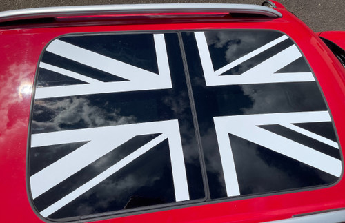 Matte White Union Jack Sunroof (featured on a 2019 Countryman F60)