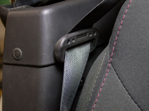 CravenSpeed Seat Belt Holster Installed on Miata with Seatbelt buckle