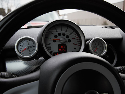 Performance Gauges for All Vehicles Marshall Instruments - Oil Temperature (°F) Silver Bezel