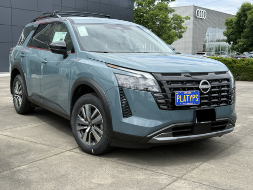 The Platypus License Plate Mount shown on a 2026 Nissan Pathfinder SL (facelift). Compatible with all trim levels: SV, SL, Rock Creek, Platinum. 