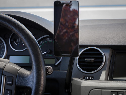 The Gemini Phone Mount for GMC Canyon 2nd Gen 2014 to 2022 Magsafe