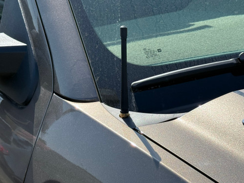 The Stubby Antenna for Chevrolet Silverado 2500HD 3rd gen 2015 to 2019 Flex