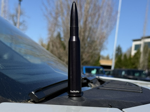 The Stubby Antenna for Ford F-350 Super Duty 5th gen 2023 to 2026 Bullet