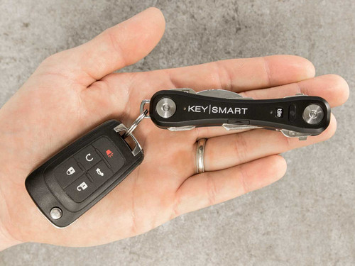 The KeySmart Pro with tile key organizer