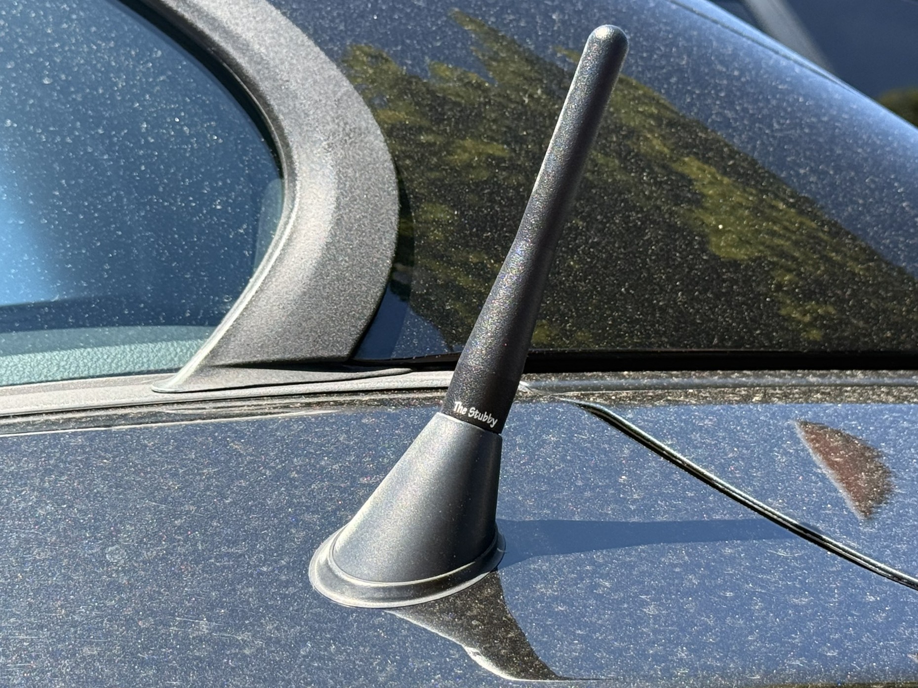 https://cdn11.bigcommerce.com/s-351ed/images/stencil/{:size}/products/10915/74662/the_stubby_antenna_for_bmw_z4_e89_original_CGL5GKR_10915__45329.1748532143.jpg?c=2