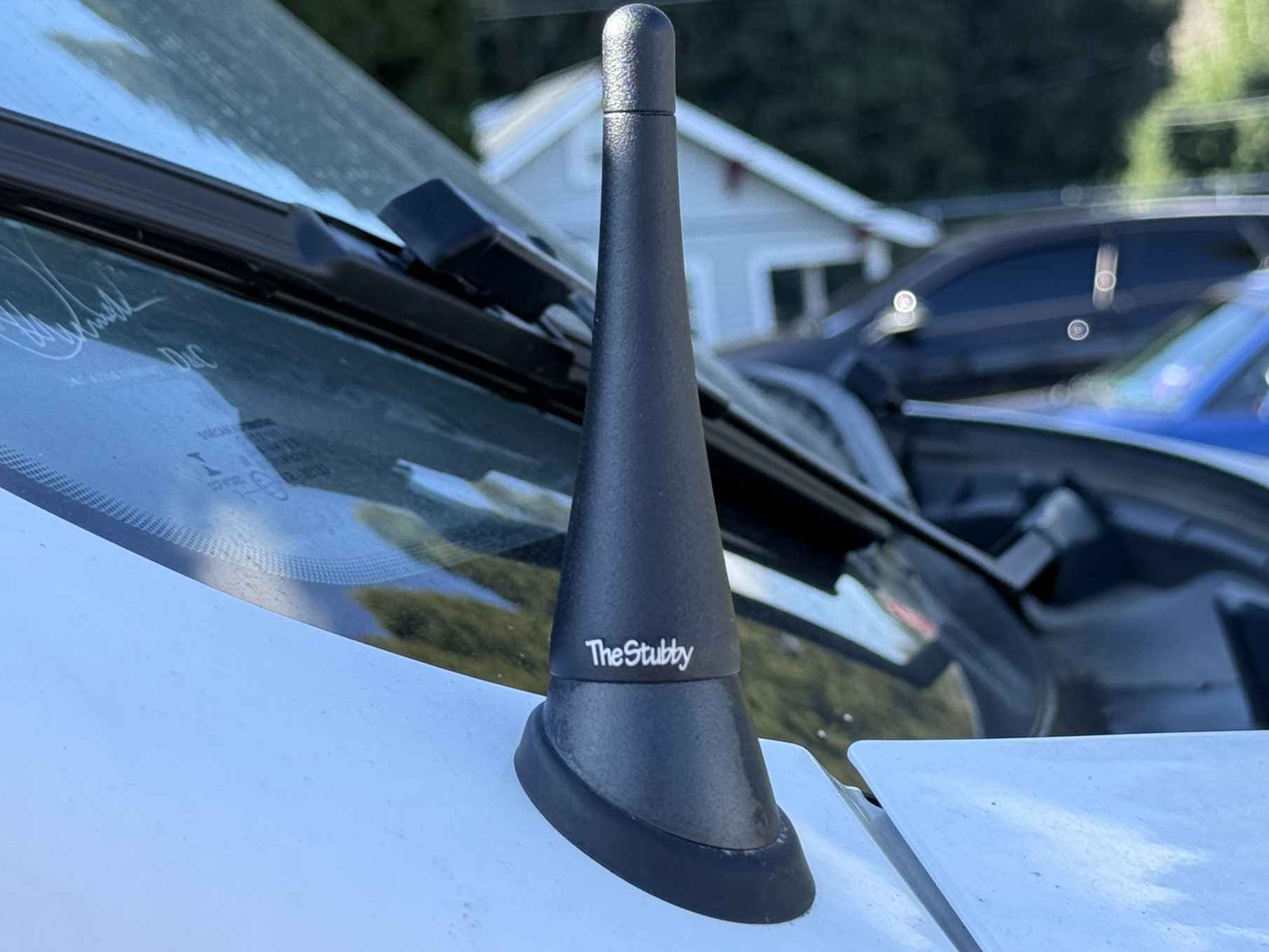 https://cdn11.bigcommerce.com/s-351ed/images/stencil/{:size}/products/11152/249967/the_stubby_antenna_for_ford_transit_van_2015_to_2019_original_3LWQ4QP_11152__30343.1716392341.jpg?c=2