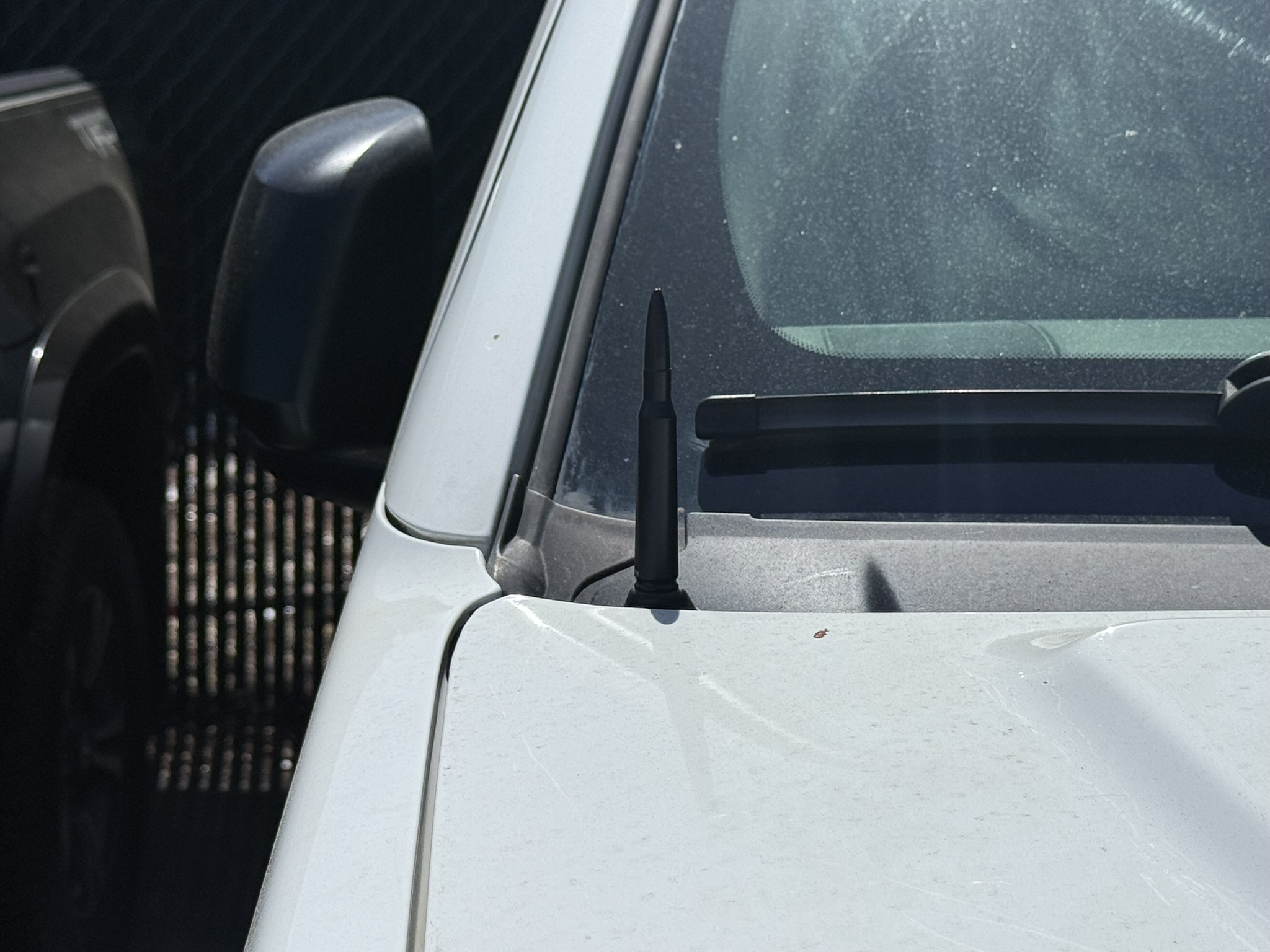 The Stubby Antenna for Nissan Frontier 2nd gen D40 2005 to 2021 Bullet