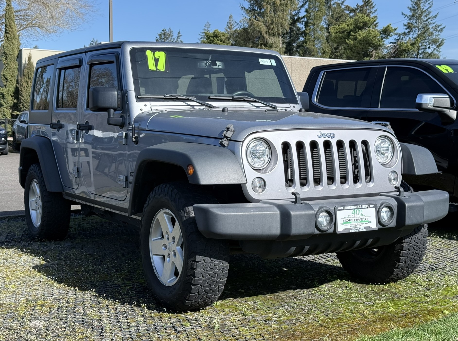 The Stubby Antenna for Jeep Wrangler JK 2007 to 2018 Bullet