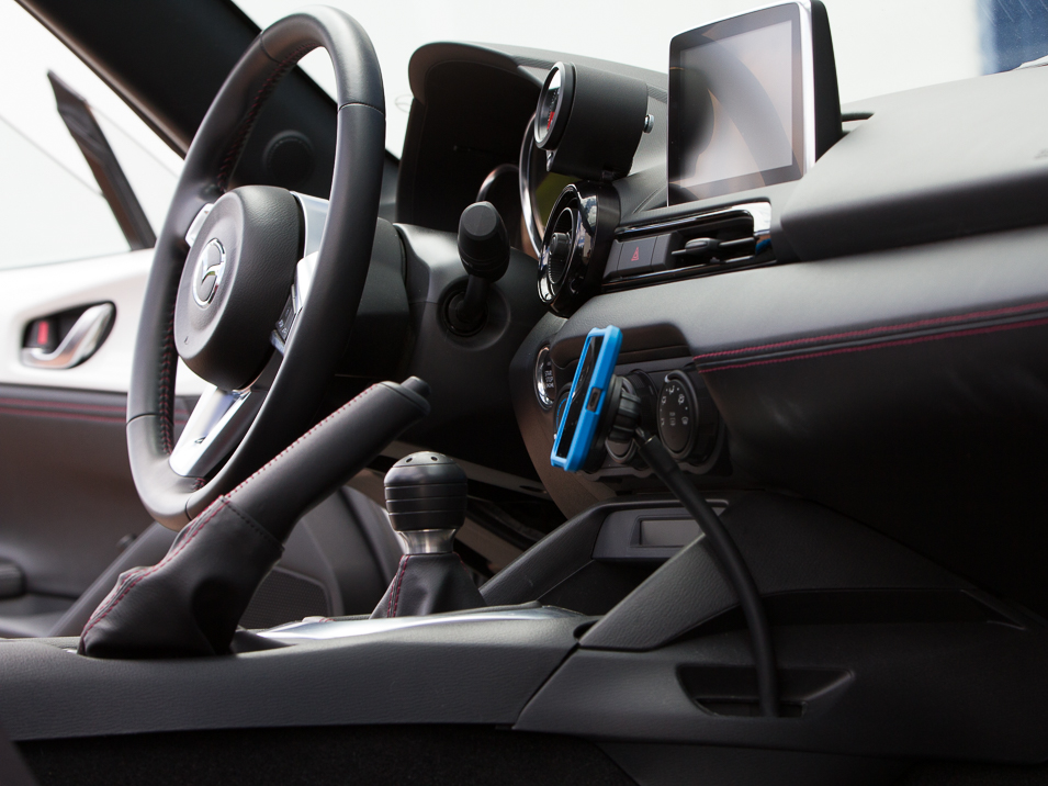The CravenSpeed Gemini Phone Mount Installed in a Hyundai Veloster
