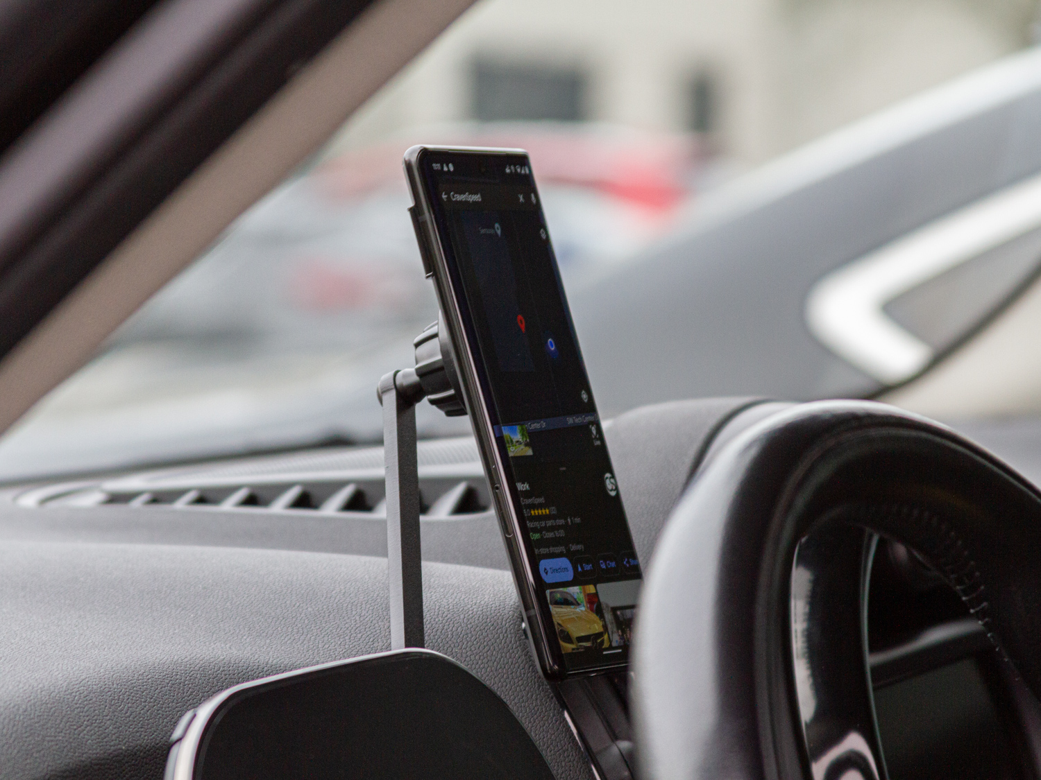 The Gemini Phone Mount for MINI Countryman F60 2017 to 2025 Digital Cluster - MagSafe