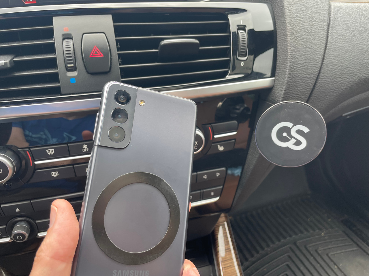 The Gemini Phone Mount for BMW X4 F26 2015 to 2018 Magsafe