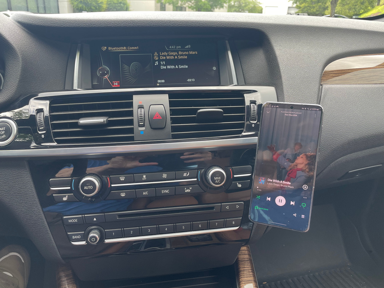 The Gemini Phone Mount for BMW X4 F26 2015 to 2018 Magsafe