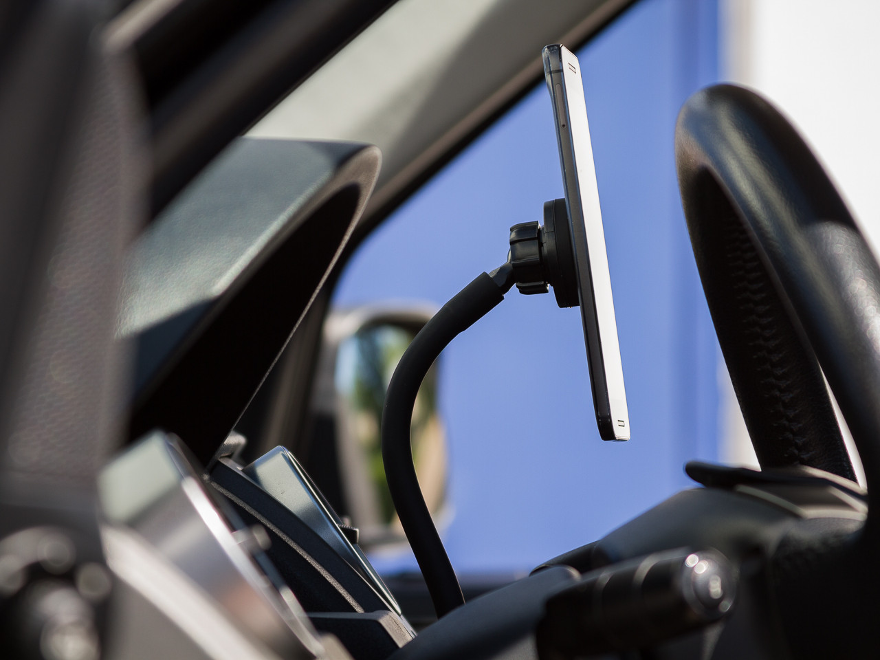 The Gemini Phone Mount for Toyota Prius Prime 2017 to 2024 Magsafe
