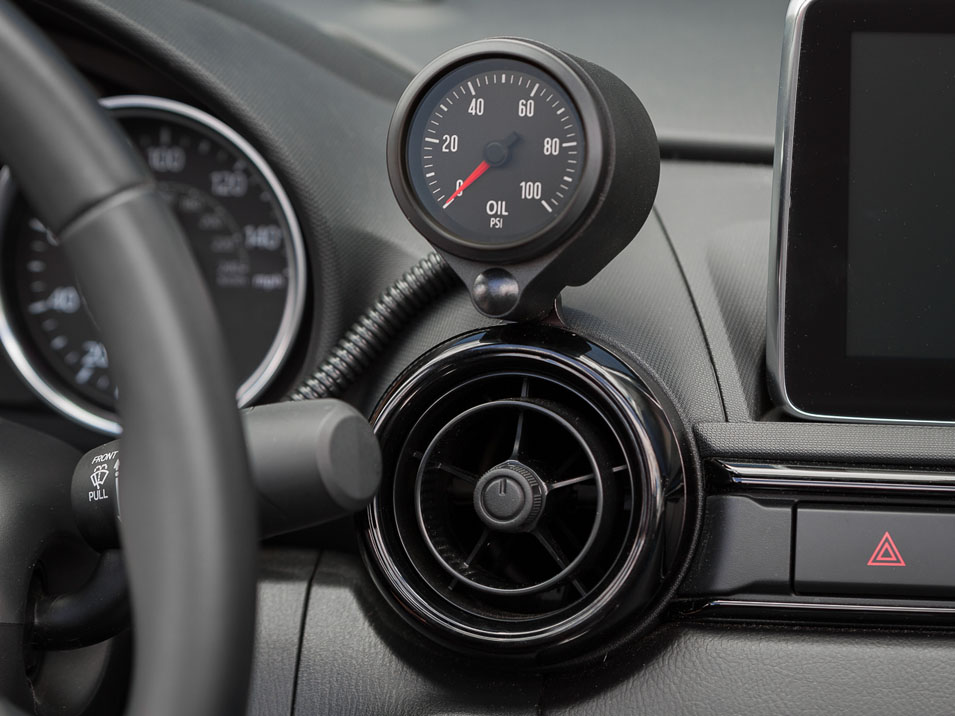 Performance Gauges by Marshall Oil Pressure installed on ND Miata MX-5