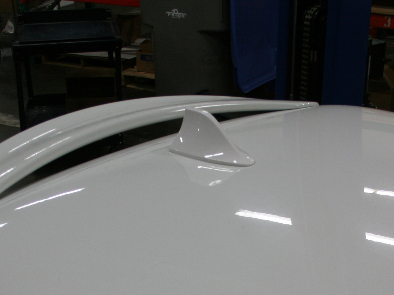 Shark Fin Antenna for MINI Cooper R50 2001 to 2006 R50 2001-2004 Only White