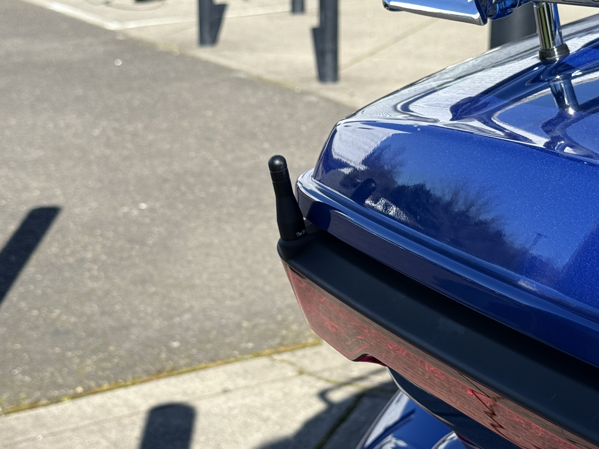 The Stubby Antenna for Harley-Davidson Tri Glide 2009 to 2023 Junior