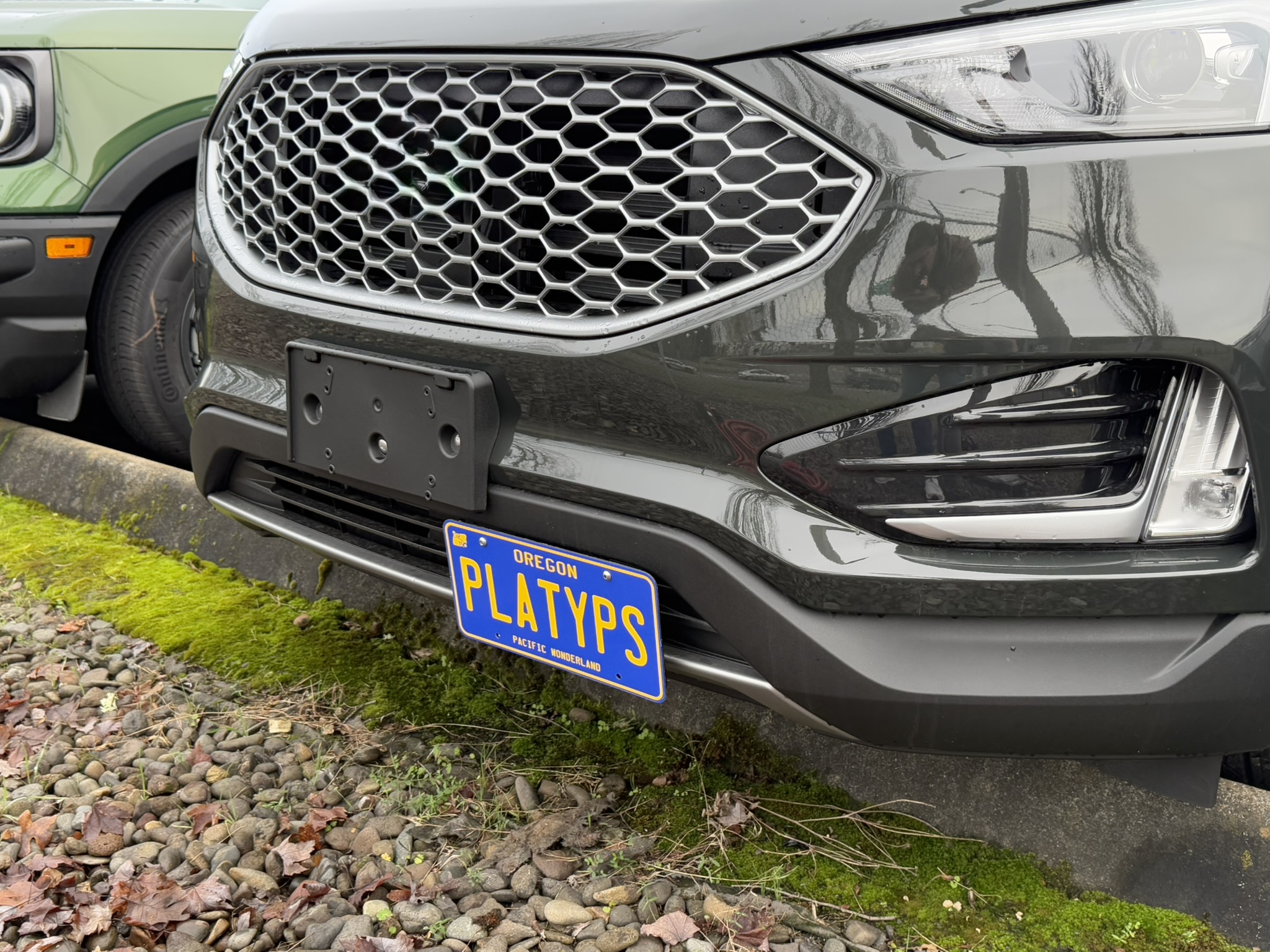 The Platypus License Plate Mount for Ford Edge 2nd gen 2015 to 2024
