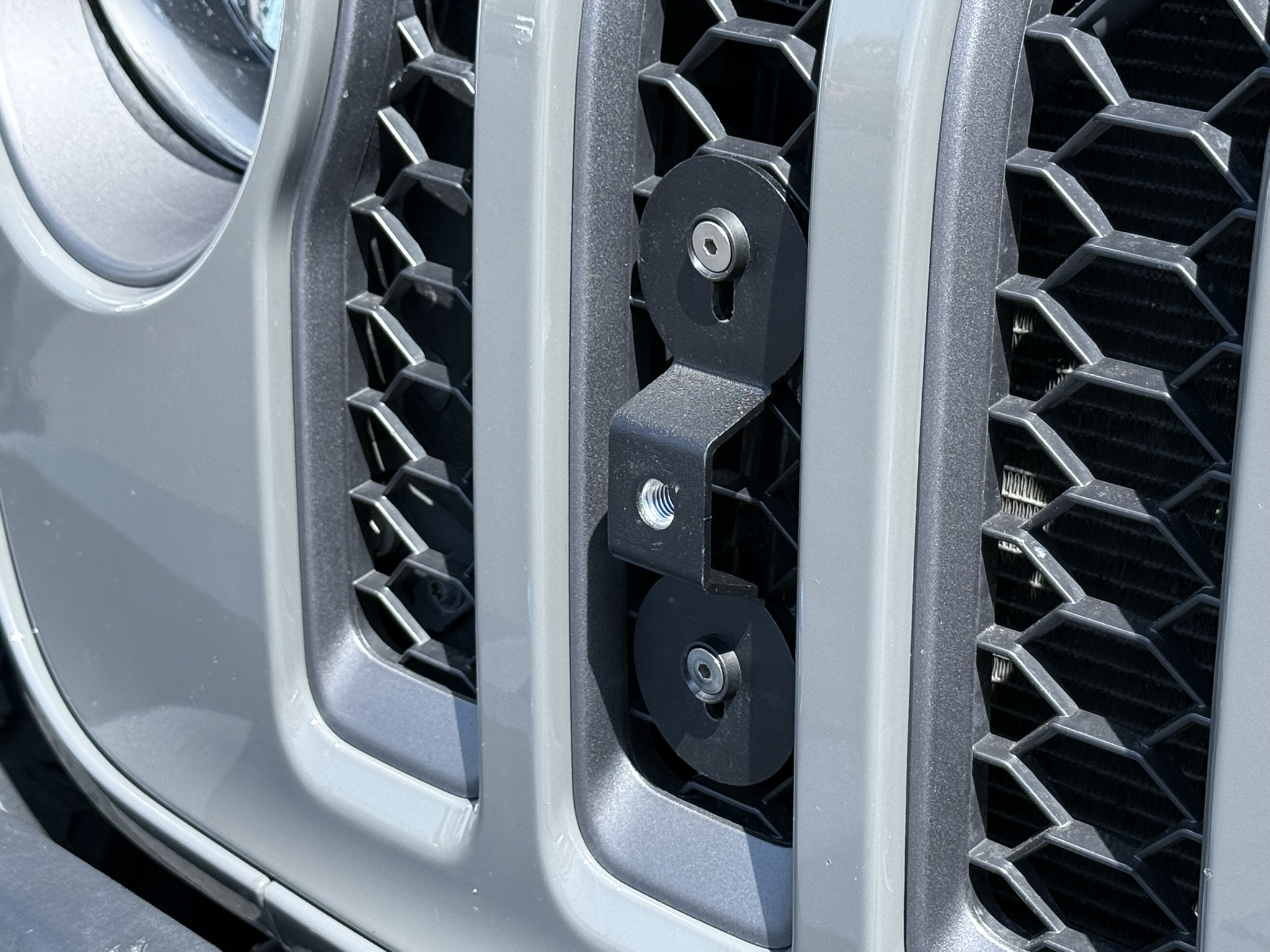 The Platypus License Plate Mount for Jeep Wrangler JL 2018 to 2024