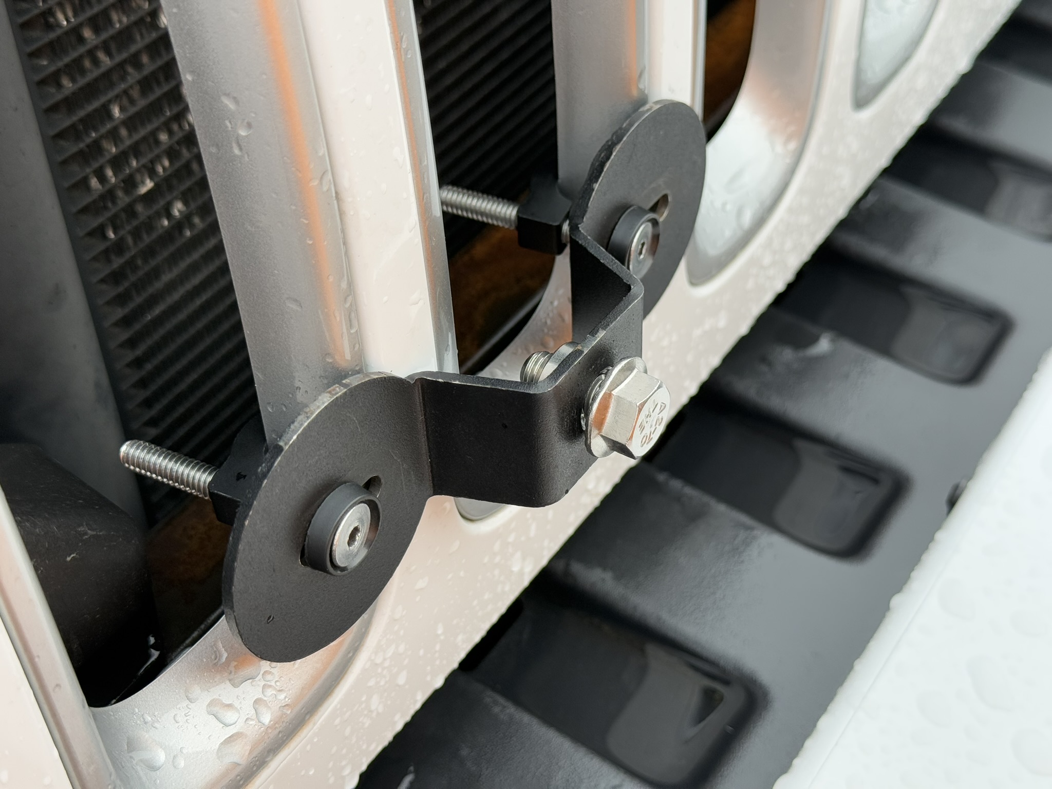 The Platypus License Plate Mount for Jeep Wrangler JK 2007 to 2018