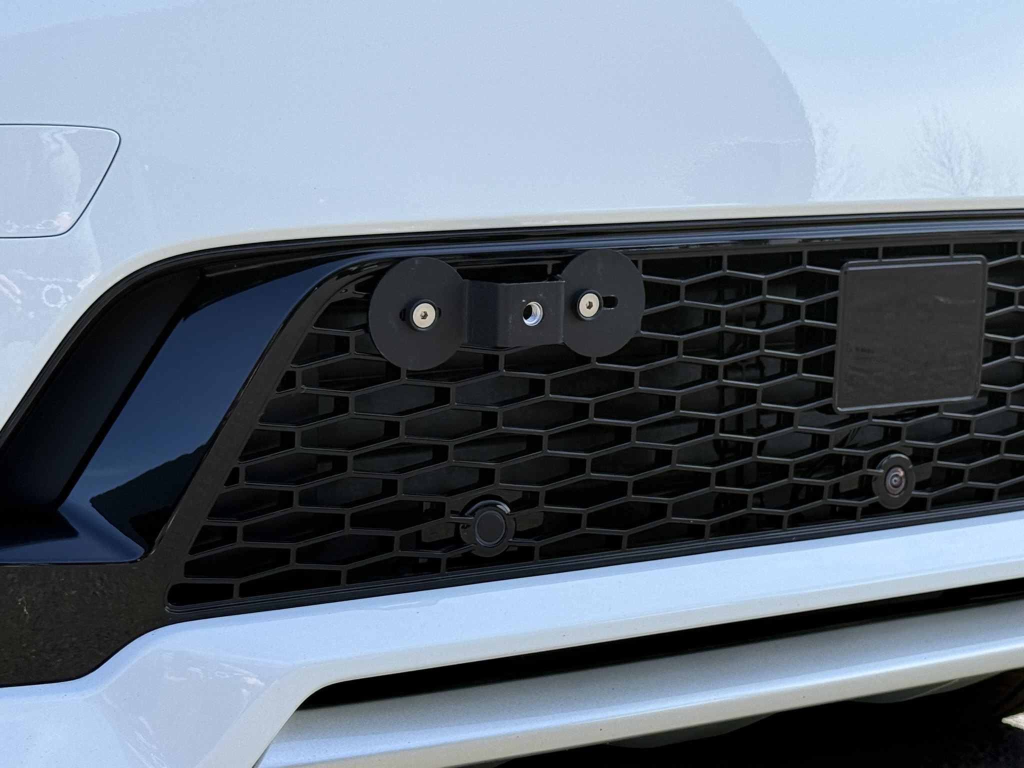 The Platypus License Plate Mount for Land Rover Discovery Sport 2nd gen 2020 to 2025