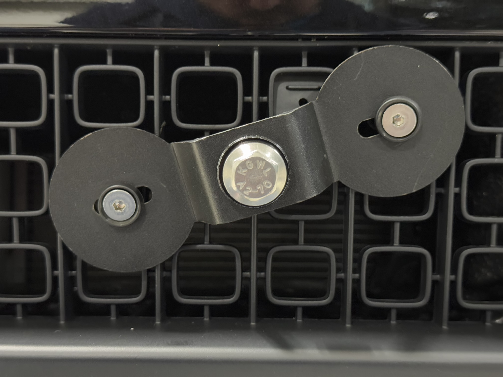 The Platypus License Plate Mount for Mercedes-Benz G-Class W463 2nd gen 2019 to 2024 Base