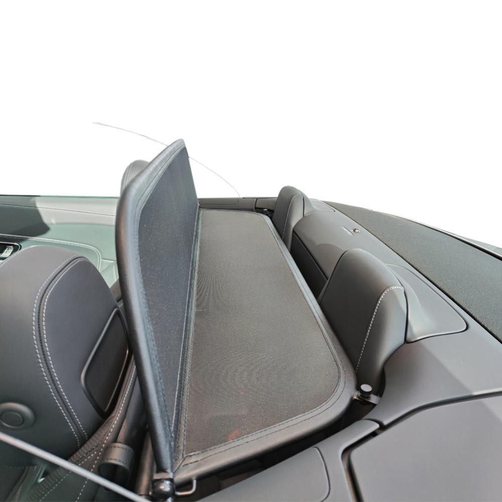  Mercedes-Benz SL-Class wind screen installed covers rear seat