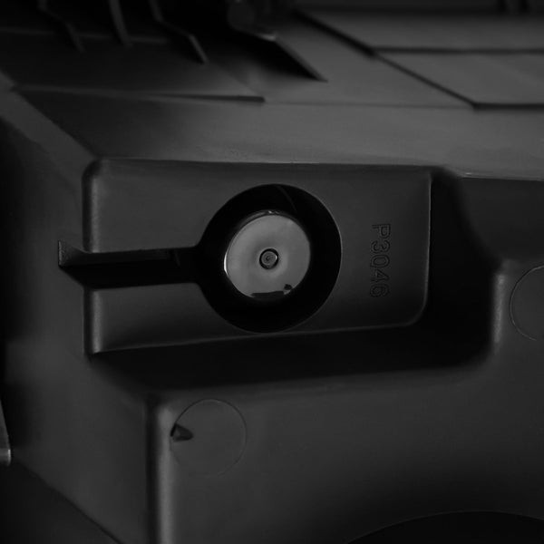 AlphaRex Projection Headlights for Chevrolet Silverado 1500 3rd gen 2014 to 2018 LUXX-Series LED 2014-2015 Black