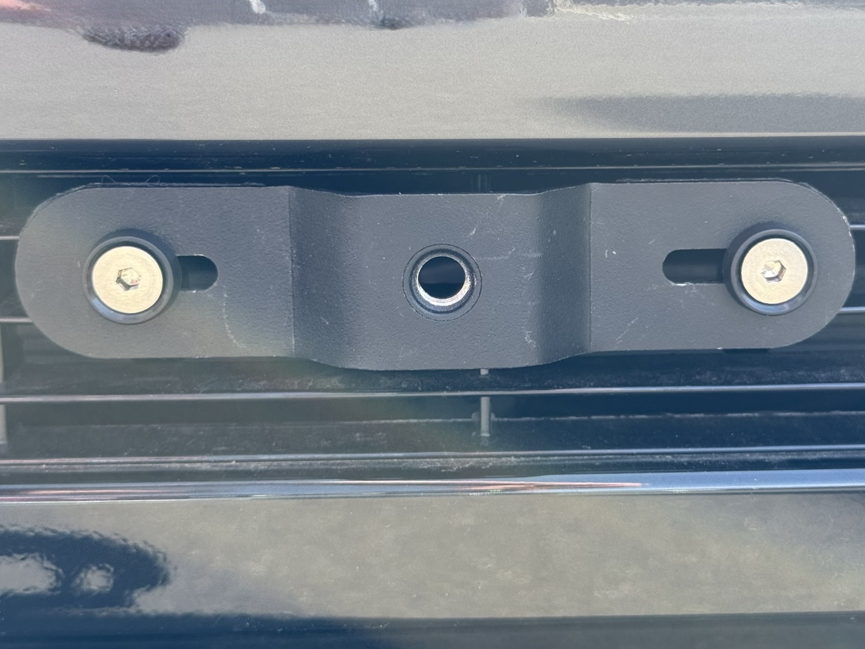 The Platypus License Plate Mount for Land Rover Range Rover 5th gen 2022 to 2025