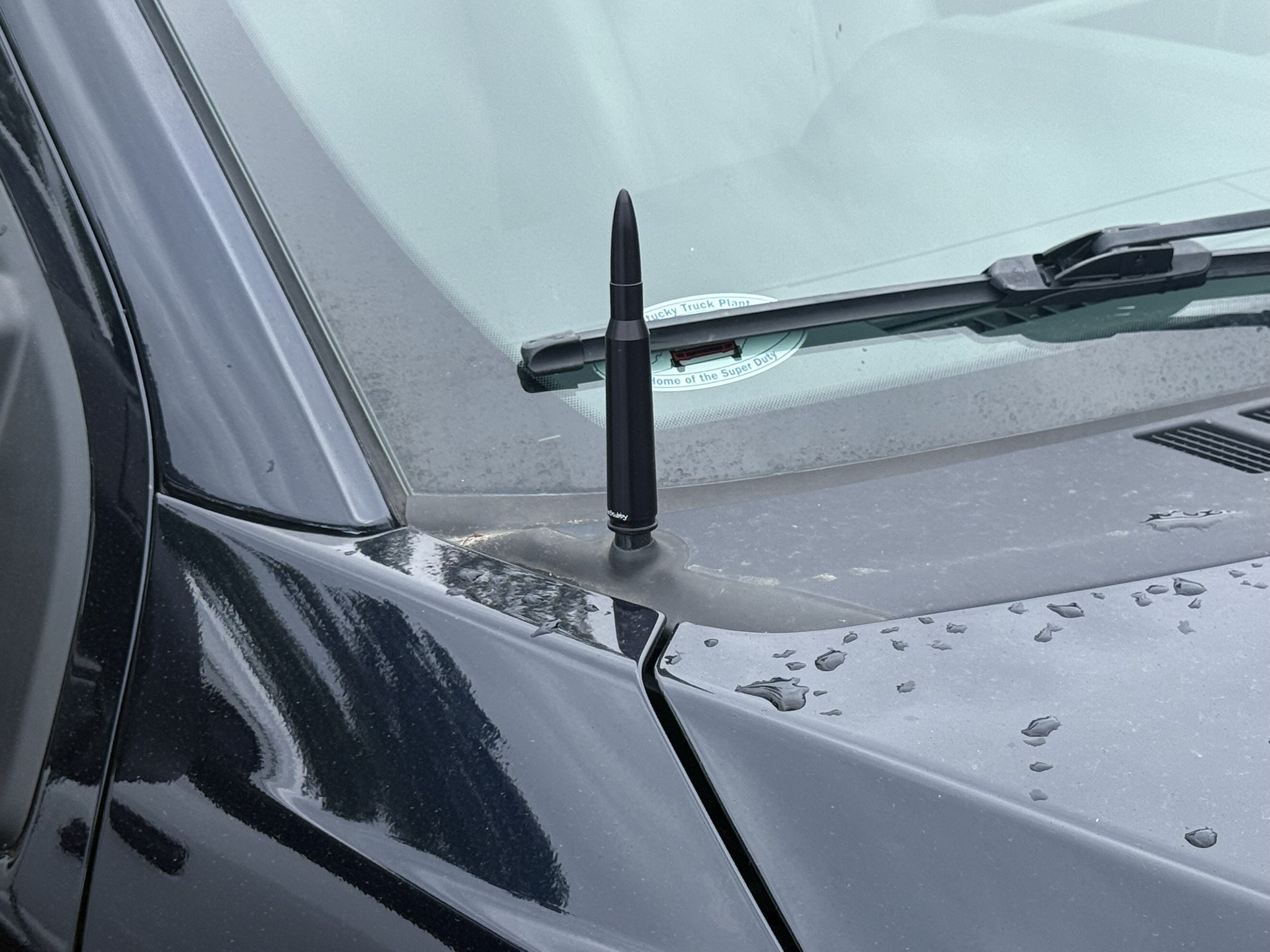 The Stubby Antenna for Ford F-250 Super Duty 4th Gen 2017 to 2022 Bullet