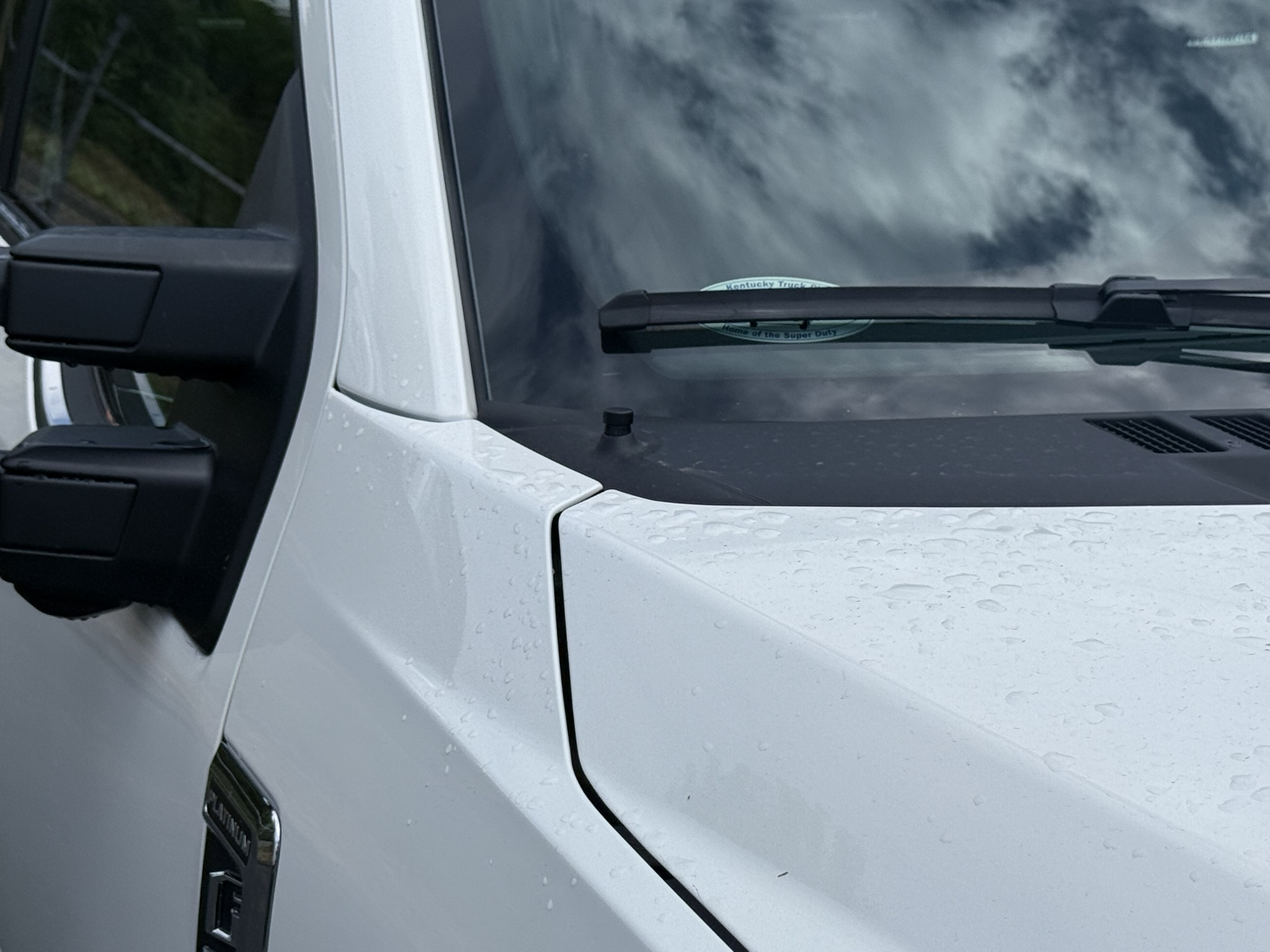 The Stubby Antenna for Ford F-350 Super Duty 4th gen 2017 to 2022 Untenna