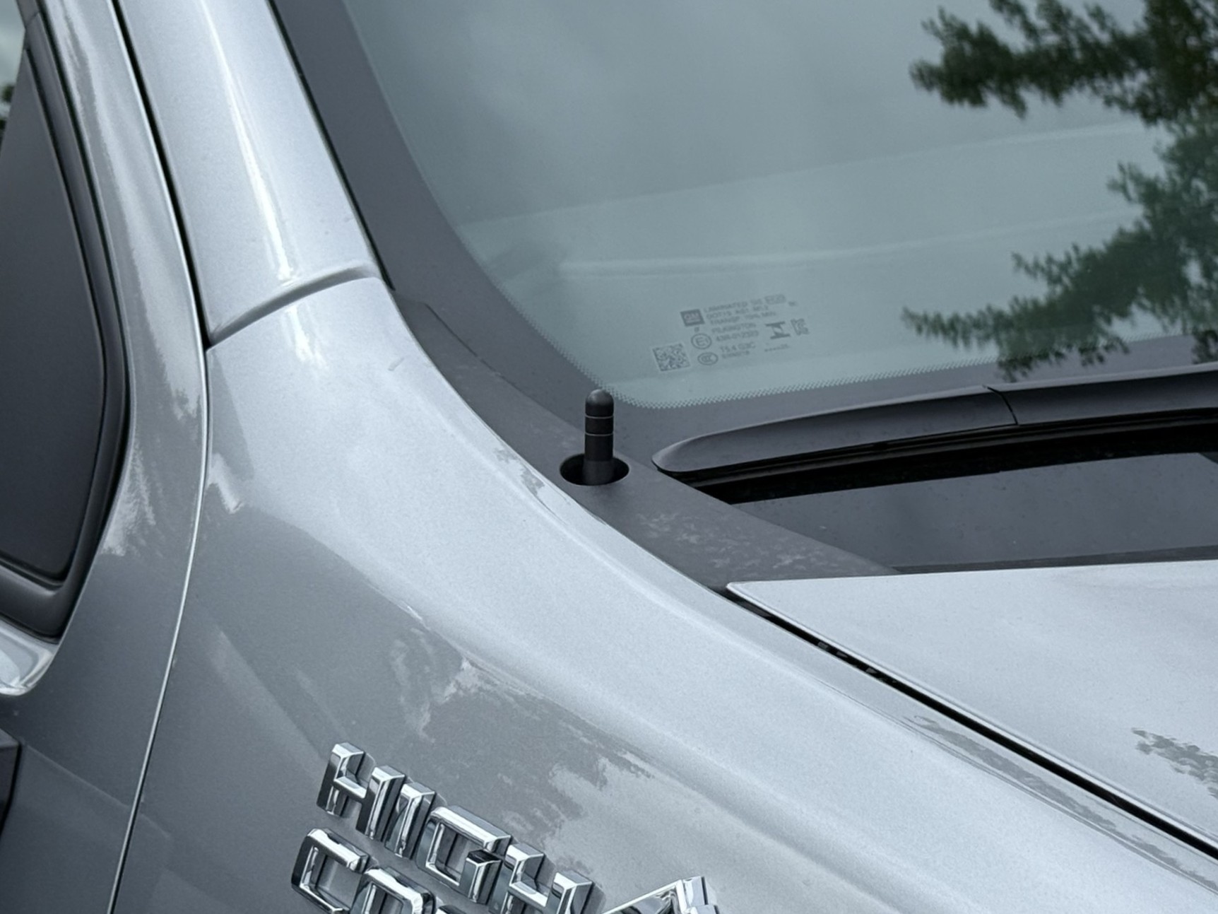 The Stubby Antenna for Chevrolet Silverado 3500HD 4th gen 2020 to 2025 Junior