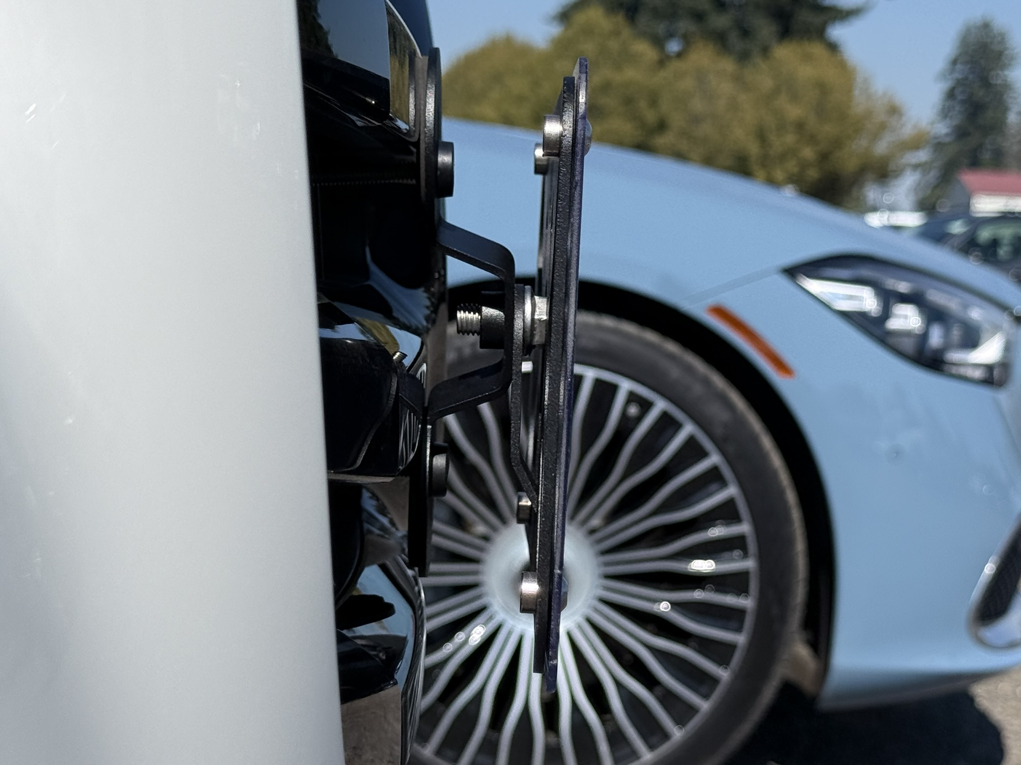 The Platypus License Plate Mount for Mercedes-Benz GLS-Class 3rd gen X167 2020 to 2026 2024+ (Facelift) GLS 580, AMG Line appearance package