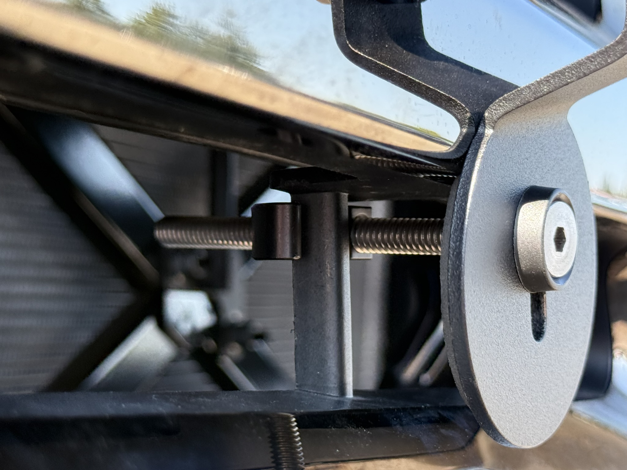 The Platypus License Plate Mount for Mercedes-Benz GLS-Class 3rd gen X167 2020 to 2026 2024+ (Facelift) GLS 580, AMG Line appearance package