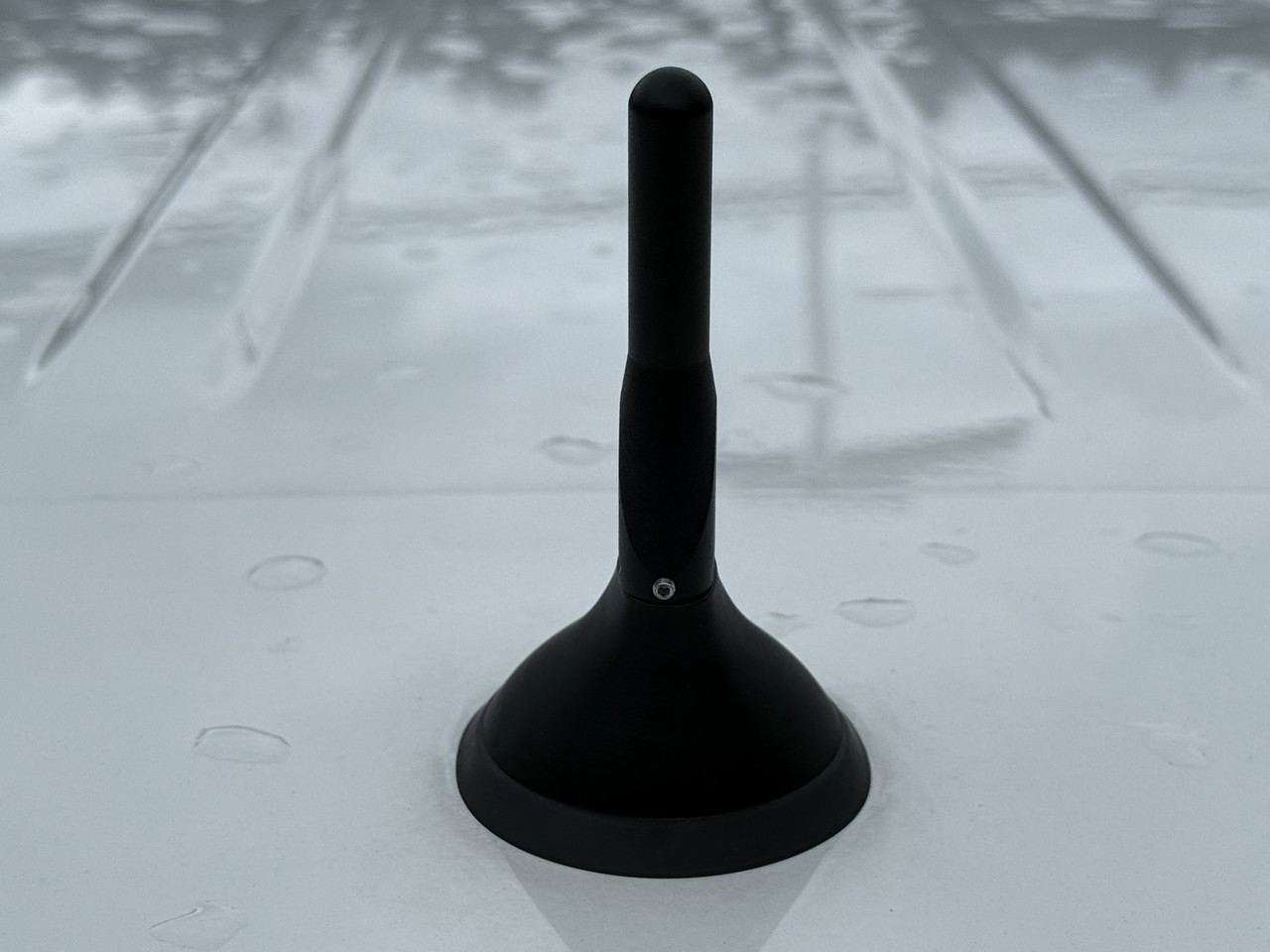 The Stubby Antenna for Dodge Journey 2009 to 2020 Oval Base