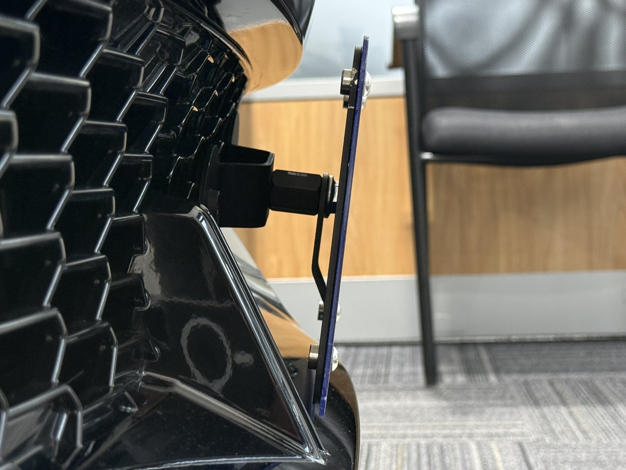 Due to the styling of the grille on the 6th gen Prelude, the Platypus will be slightly angled downward. 