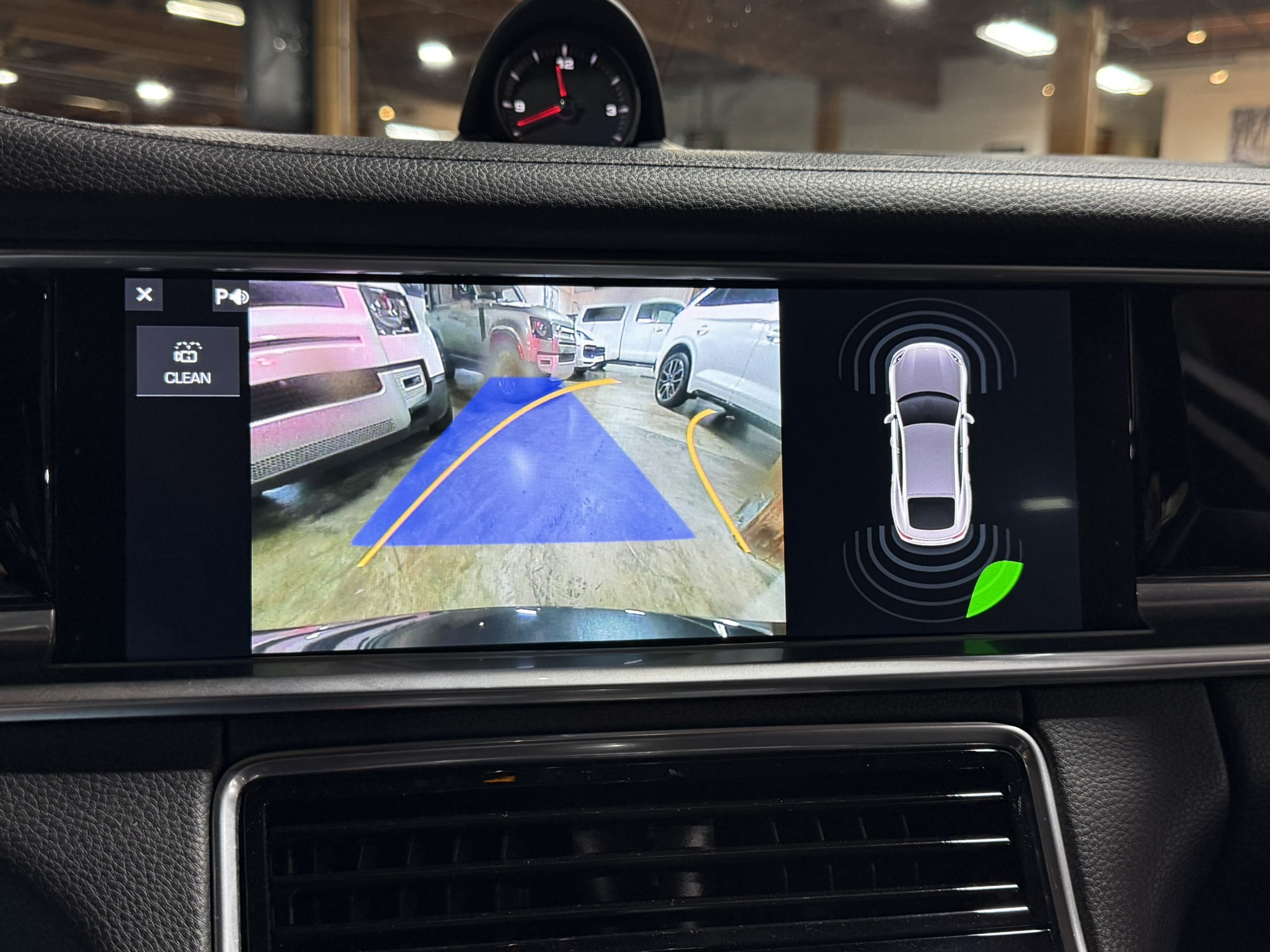 When installed correctly, the Platypus License Plate Mount should not interfere with the parking/proximity sensors. 