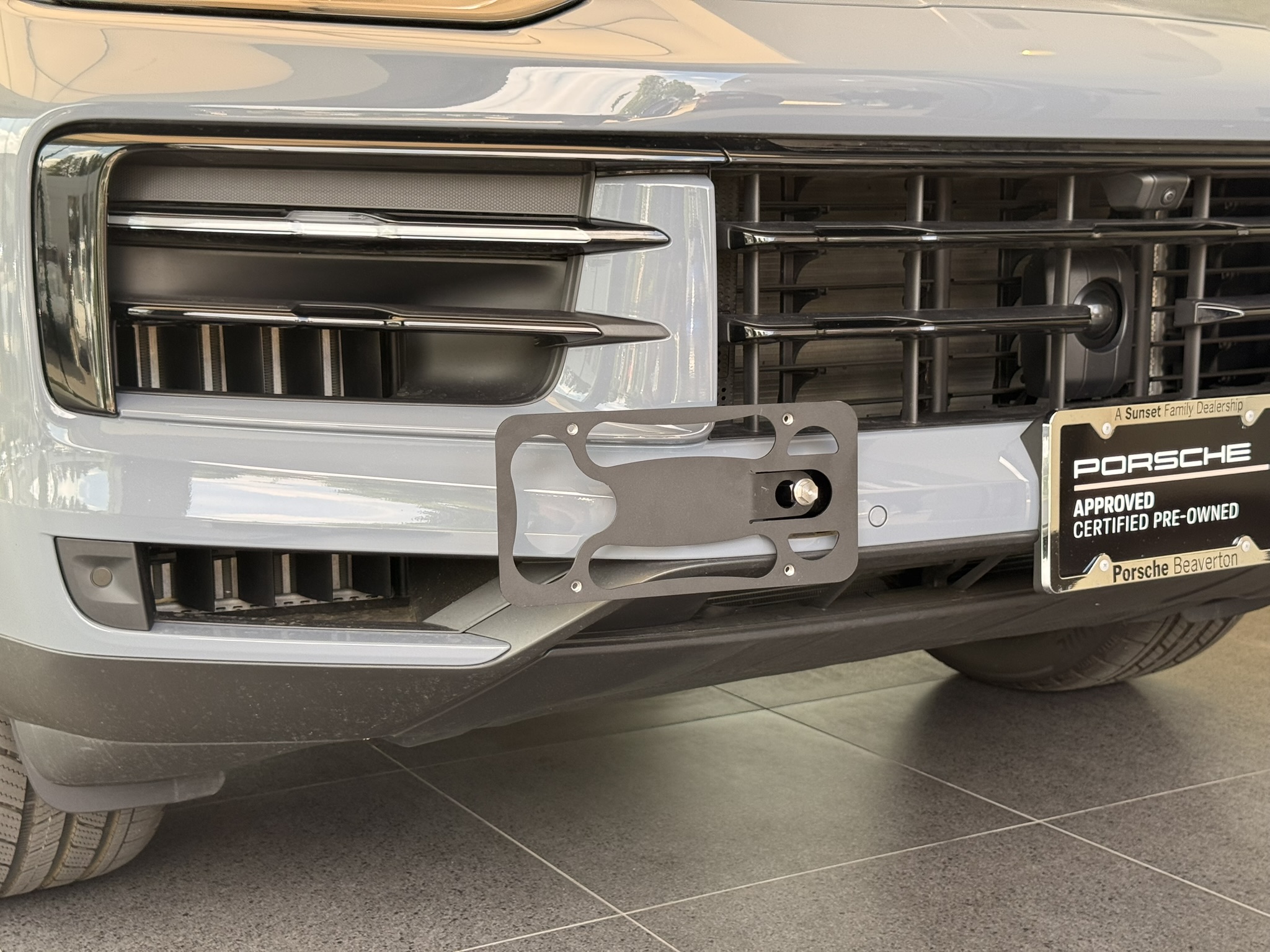 The Platypus License Plate Mount for Porsche Cayenne 9YA 2019 to 2025 Facelift (2024+)