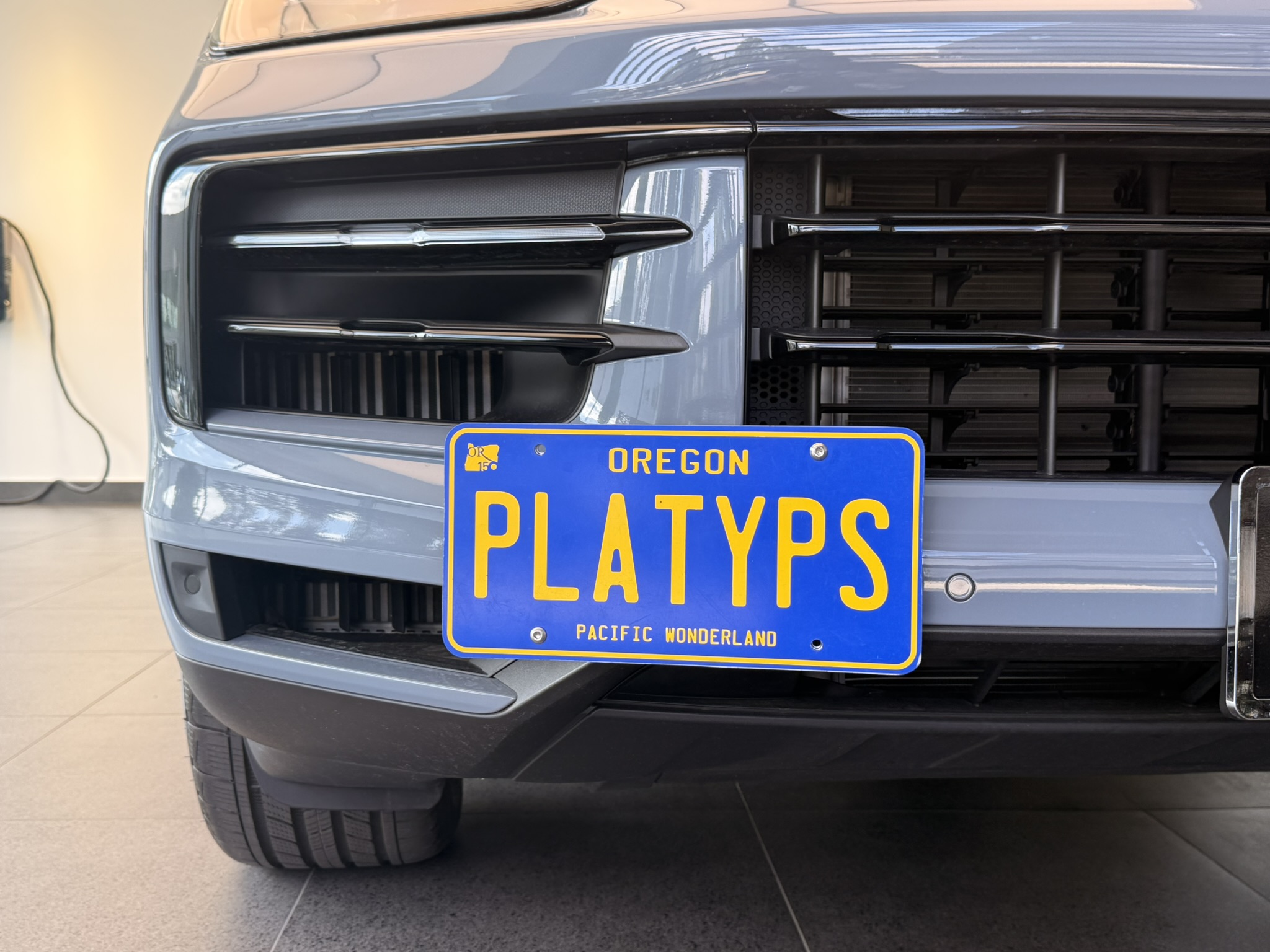The Platypus License Plate Mount for Porsche Cayenne 9YA 2019 to 2025 Facelift (2024+)