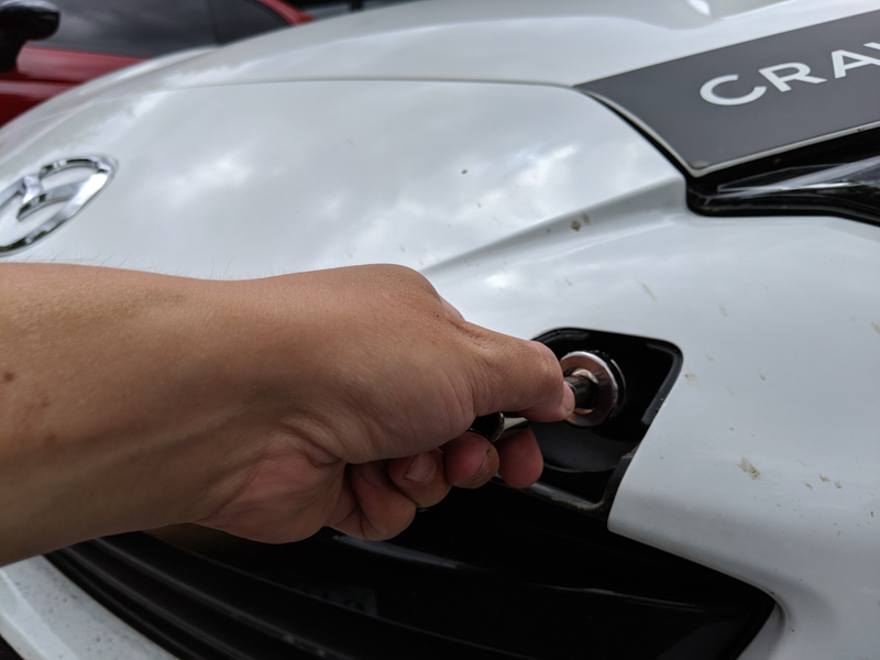 installing the hex stud