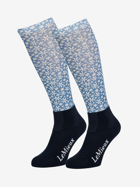 The padded sole provides a soft cushion while the elasticated sections around the foot give stability and support for the rider. Extra padded protection around the ankle area prevents pressure points under the boot. Made from moisture wicking yarn, the Footsie will keep your feet comfortable year round