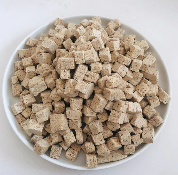 Wholesome Whiskers Dog Treats - Chicken Blueberry Bites