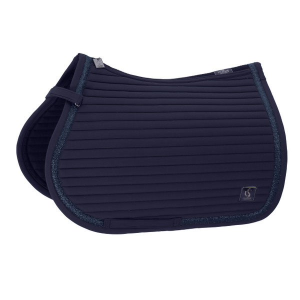 innovative and hard-wearing softshell upper fabric and cool dry inside, medium-thick cross quilting, anti slip silicone surfaces in the saddle area