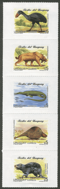 URUGUAY (1997)- PREHISTORIC ANIMALS STRIP OF 5