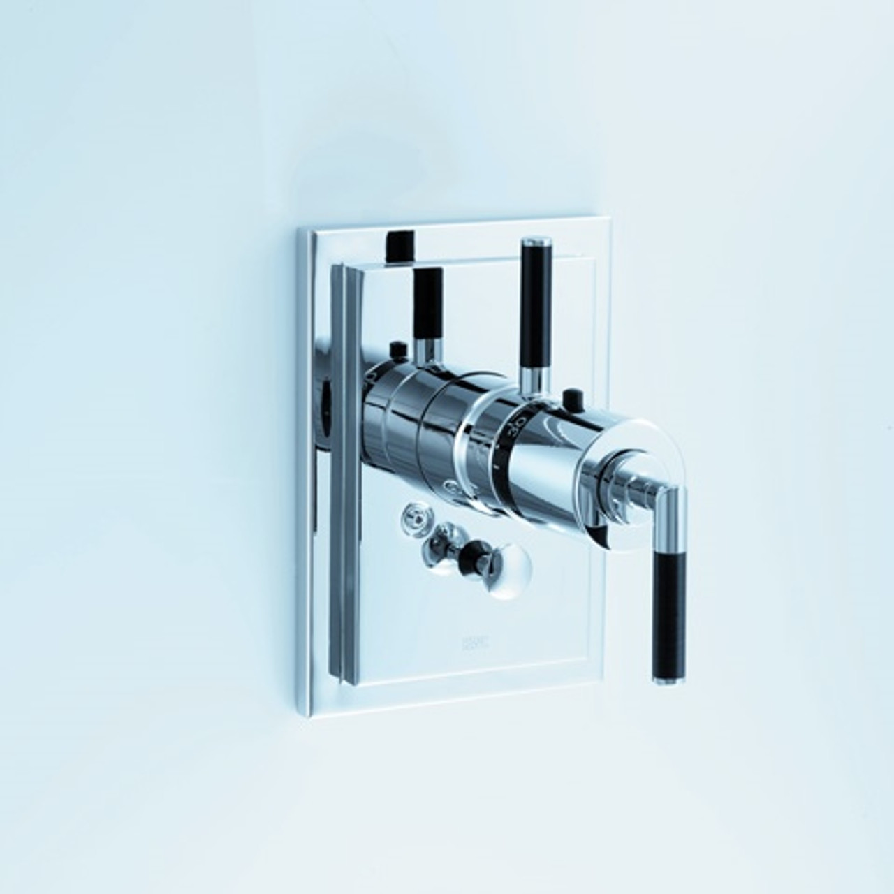 QBIX ART? Thermostatic Trim Chrome and Black