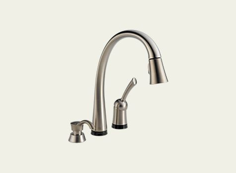 Delta Lewiston: Single Handle Pull-Out Kitchen Faucet With Soap