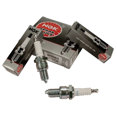 Spark Plug For Honda GX160QX2, GX120, GXV120, GX160, GXV160, GX200; 130-930-4