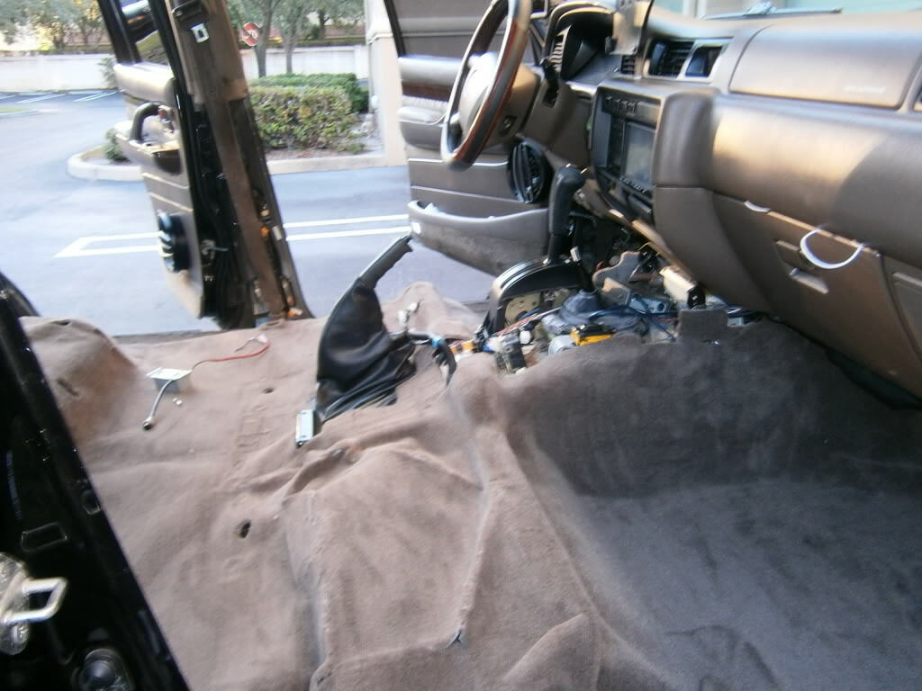 Toyota 80 Series OEM Front 3/4 Carpet - Land Cruiser Heaven